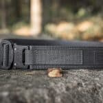 how to wear a pistol belt