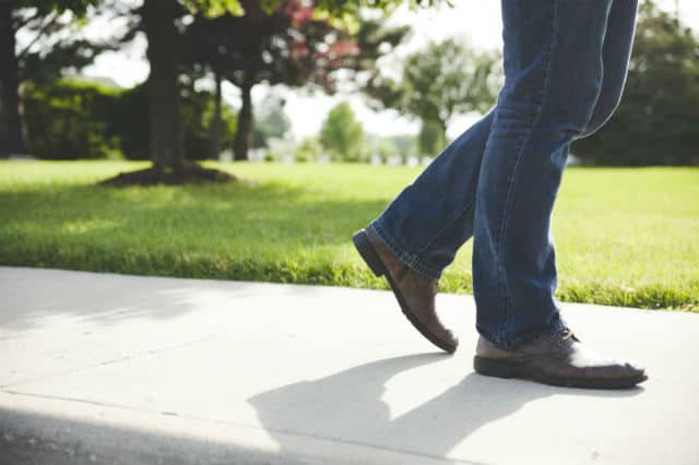 how to wear an ankle holster with jeans